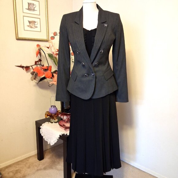 NWT DEPT Women's High Quality Gray Soft Fabric Gray Blazer Jacket Size S 4 - Picture 6 of 15